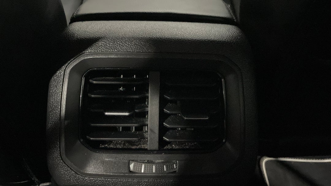 2020 Volkswagen Tiguan 110 Tsi Trendline, Automatic, 77266 km, Rear A/C Vent