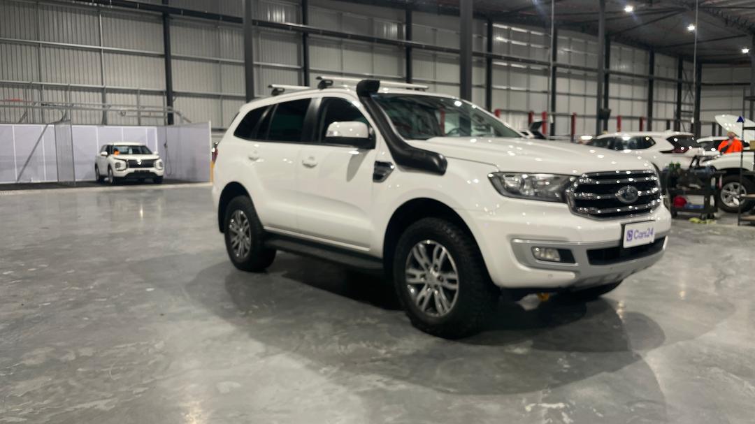 2019 Ford Everest Trend (4WD 7 Seat), Automatic, 124320 km, Right Front Diagonal (45- Degree) View