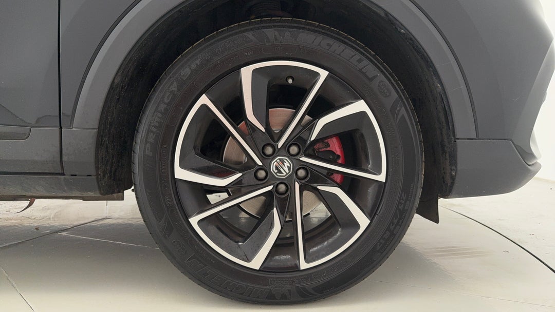 2020 MG Zst Essence, Automatic, 48199 km, Right Front Wheel