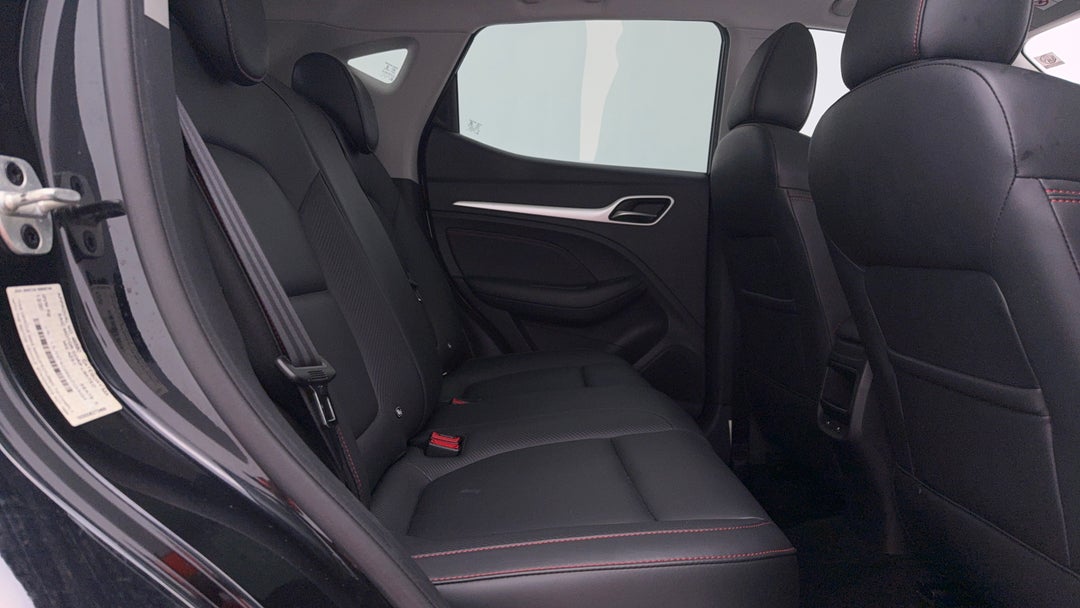 2020 MG Zst Essence, Automatic, 48199 km, Right Side Rear Door Cabin View