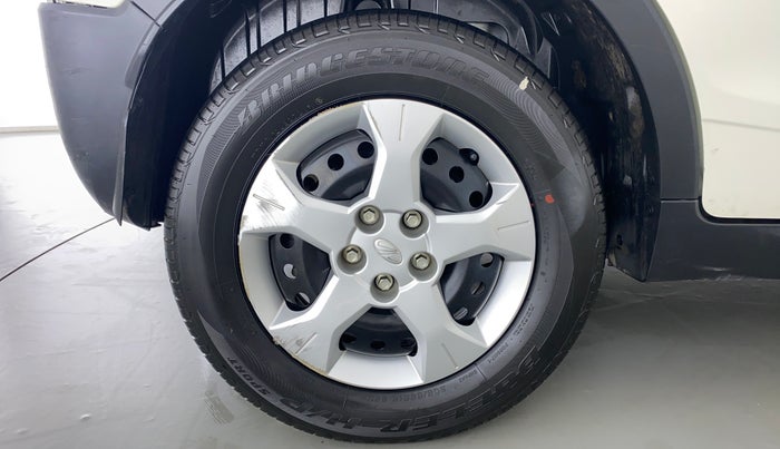 2021 Mahindra XUV300 1.2 W6 MT, Petrol, Manual, 8,387 km, Right Rear Wheel