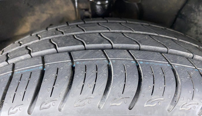 2018 Hyundai Verna 1.6 SX (O) CRDI MT, Diesel, Manual, 48,791 km, Right Front Tyre Tread