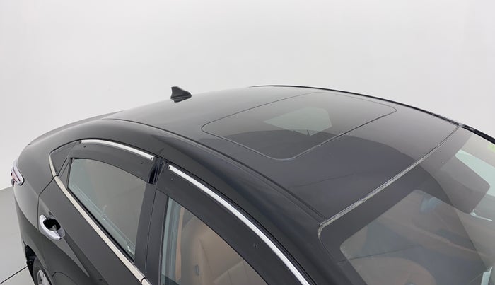 2018 Hyundai Verna 1.6 SX (O) CRDI MT, Diesel, Manual, 48,791 km, Roof