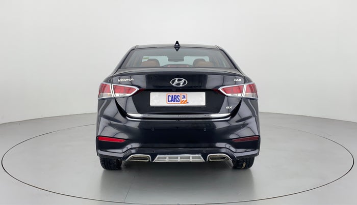 2018 Hyundai Verna 1.6 SX (O) CRDI MT, Diesel, Manual, 48,791 km, Back/Rear