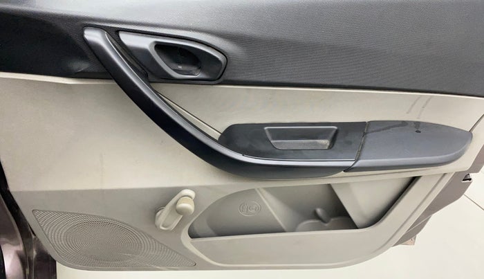 2017 Tata Tiago XE PETROL, Petrol, Manual, 36,644 km, Driver Side Door Panels Control