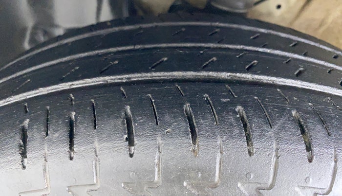 2018 Maruti IGNIS DELTA 1.2 K12, Petrol, Manual, 1 km, Left Front Tyre Tread