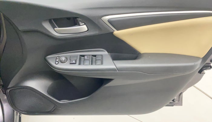 2018 Honda Jazz 1.2L I-VTEC V AT, Petrol, Automatic, 34,396 km, Driver Side Door Panels Control