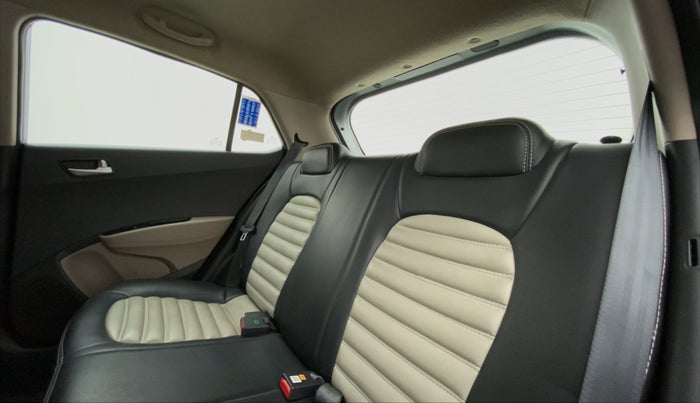2018 Hyundai Grand i10 SPORTZ 1.2 KAPPA VTVT, Petrol, Manual, 28,081 km, Right Side Rear Door Cabin