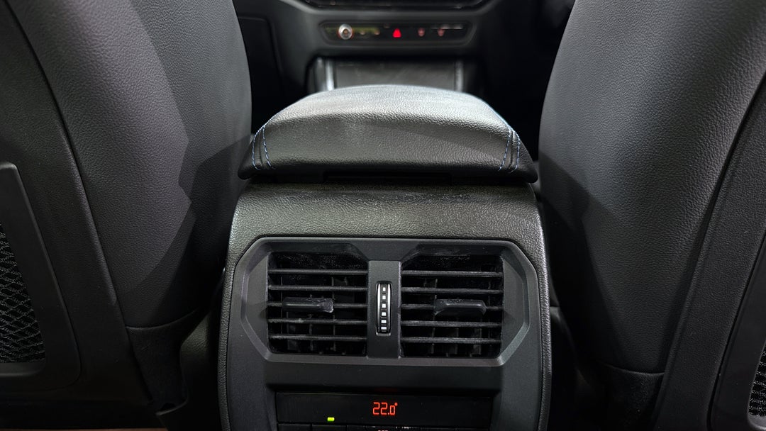 2022 BMW 3 20i M Sport, Automatic, 33217 km, Rear A/C Vent