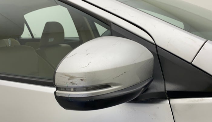 2014 Honda City 1.5L I-VTEC VX CVT, Petrol, Automatic, 84,749 km, Right rear-view mirror - Cover has minor damage