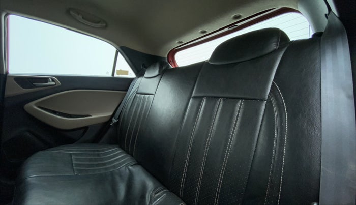 2015 Hyundai Elite i20 SPORTZ 1.2, Petrol, Manual, 1,03,384 km, Right Side Rear Door Cabin