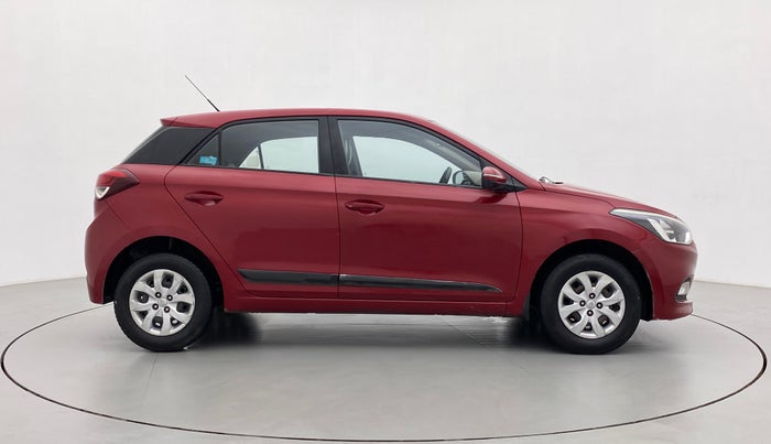 2015 Hyundai Elite i20 SPORTZ 1.2, Petrol, Manual, 1,03,384 km, Right Side View