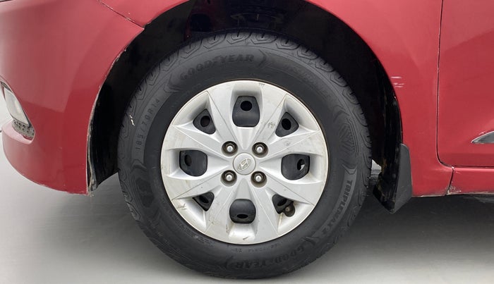 2015 Hyundai Elite i20 SPORTZ 1.2, Petrol, Manual, 1,03,384 km, Left Front Wheel