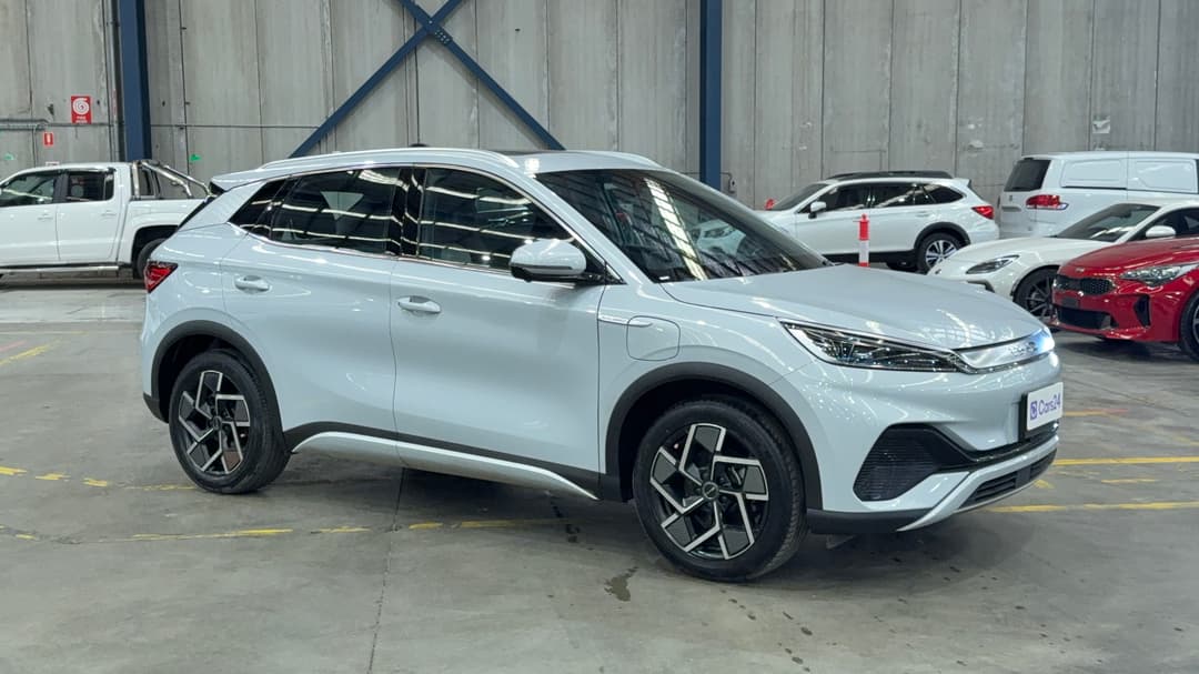 2023 Byd Atto 3 Standard Range, Automatic, 53282 km, Right Front Diagonal (45- Degree) View