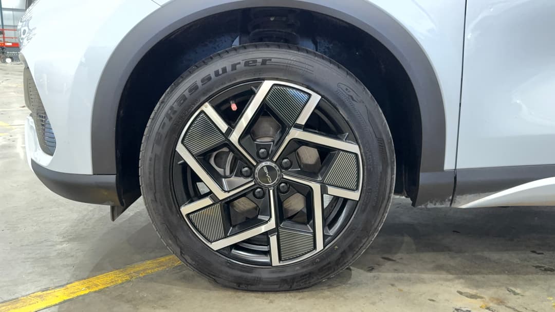 2023 Byd Atto 3 Standard Range, Automatic, 53282 km, Left Front Wheel