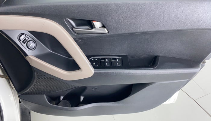 2016 Hyundai Creta 1.6 SX PLUS AUTO PETROL, Petrol, Automatic, 52,575 km, Driver Side Door Panels Control
