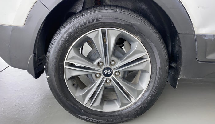 2016 Hyundai Creta 1.6 SX PLUS AUTO PETROL, Petrol, Automatic, 52,575 km, Right Rear Wheel