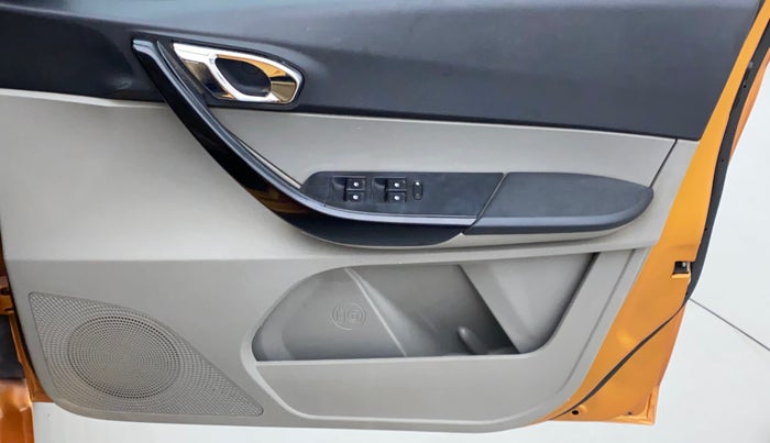 2016 Tata Tiago XZ PETROL, Petrol, Manual, 93,014 km, Driver Side Door Panels Control