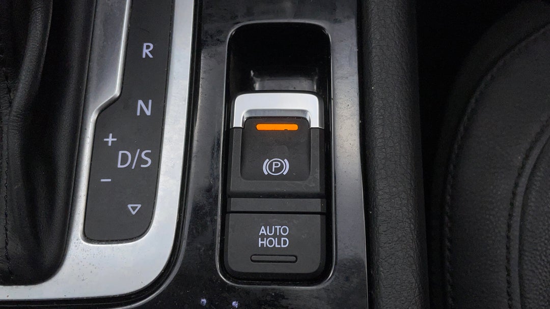 2015 Volkswagen Touareg 150 Tdi Element, Automatic, 95446 km, Handbrake