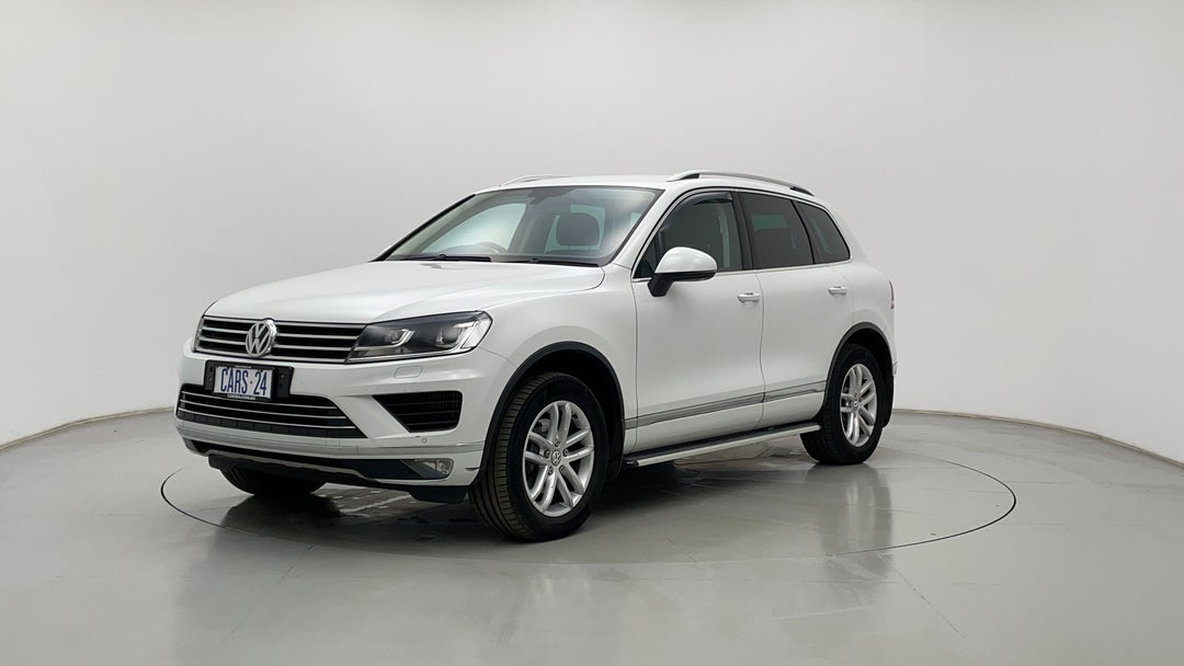 2015 Volkswagen Touareg 150 Tdi Element, Automatic, 95446 km, Left Front Diagonal (45- Degree) View