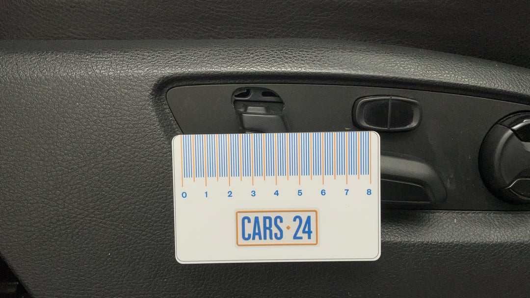 2015 Volkswagen Touareg 150 Tdi Element, Automatic, 95446 km, Seat Adjusters Front RHS Broken