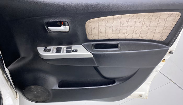 2014 Maruti Wagon R 1.0 VXI, Petrol, Manual, 50,250 km, Driver Side Door Panels Control