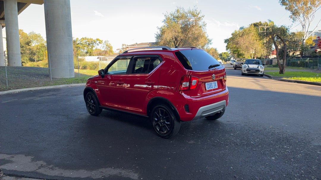 Left Back Diagonal (45- Degree) View