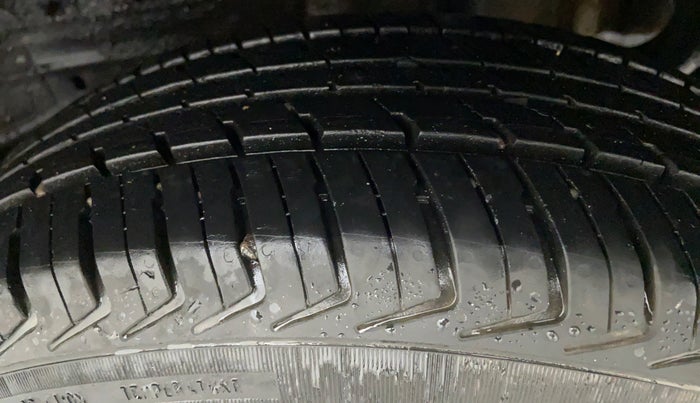 2018 Tata Tiago XE 1.2 REVOTRON, Petrol, Manual, 13,603 km, Left Rear Tyre Tread