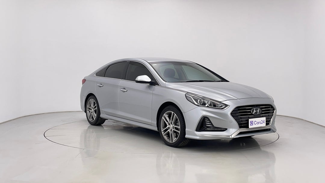 2019 Hyundai Sonata Active, Automatic, 76938 km, Right Front Diagonal (45- Degree) View