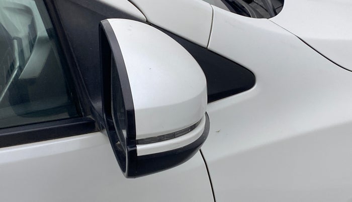 2019 Honda City 1.5L I-VTEC ZX CVT, Petrol, Automatic, 61,515 km, Right rear-view mirror - Folding motor not working