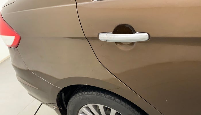 2017 Maruti Ciaz ALPHA 1.4 PETROL, Petrol, Manual, 65,083 km, Right quarter panel - Slightly dented