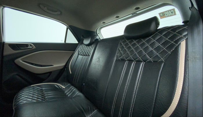 2016 Hyundai Elite i20 ASTA 1.4 CRDI (O), Diesel, Manual, 94,822 km, Right Side Rear Door Cabin