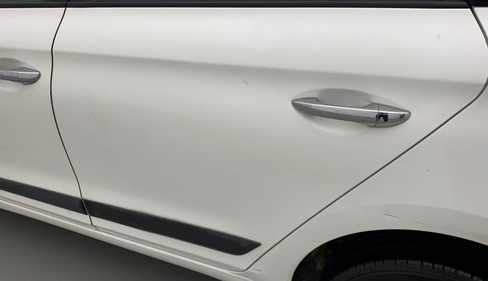 2016 Hyundai Elite i20 ASTA 1.4 CRDI (O), Diesel, Manual, 94,822 km, Rear left door - Minor scratches