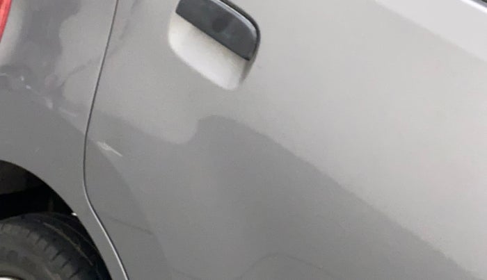 2012 Maruti Wagon R 1.0 LXI, Petrol, Manual, 55,590 km, Right rear door - Minor scratches