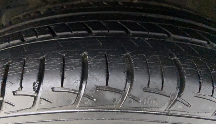 2016 Maruti Baleno DELTA 1.2 K12, Petrol, Manual, 26,523 km, Left Front Tyre Tread