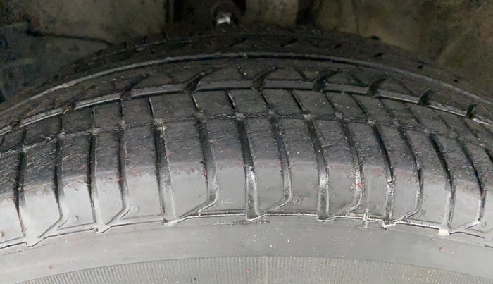 2017 Honda City V MT PETROL, Petrol, Manual, 19,038 km, Left Front Tyre Tread