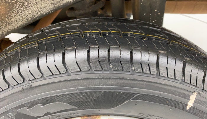 2018 Maruti Eeco 5 STR WITH AC PLUSHTR, Petrol, Manual, 29,035 km, Left Rear Tyre Tread
