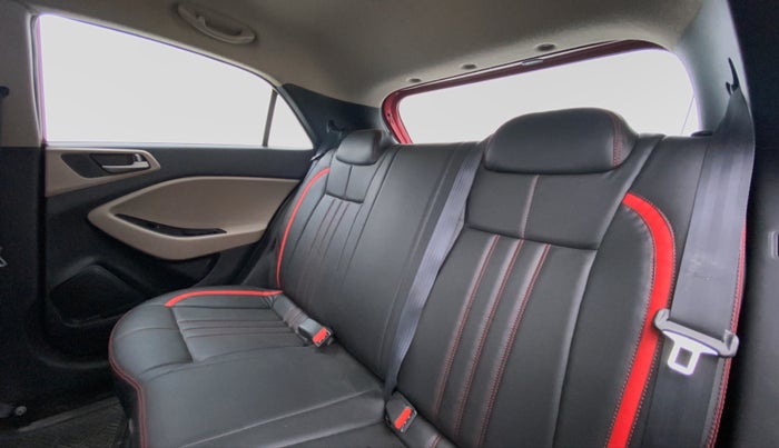 2016 Hyundai Elite i20 MAGNA 1.2, Petrol, Manual, 88,719 km, Right Side Rear Door Cabin