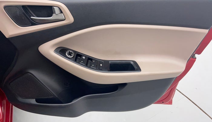 2016 Hyundai Elite i20 MAGNA 1.2, Petrol, Manual, 88,719 km, Driver Side Door Panels Control
