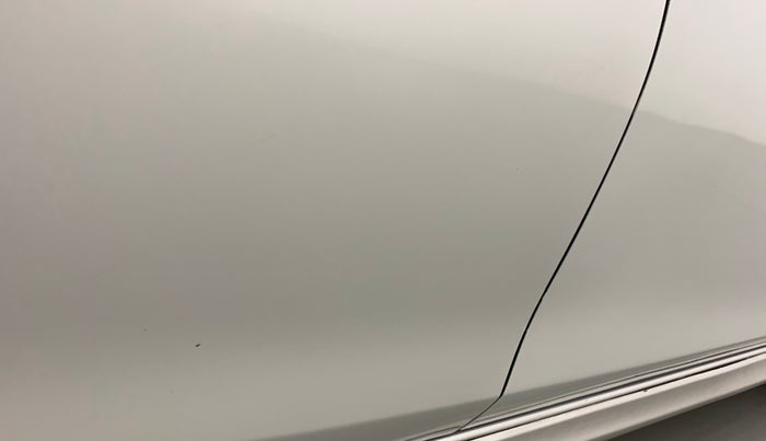 2016 Maruti Ciaz ZXI+ RS, Petrol, Manual, 38,997 km, Right rear door - Minor scratches