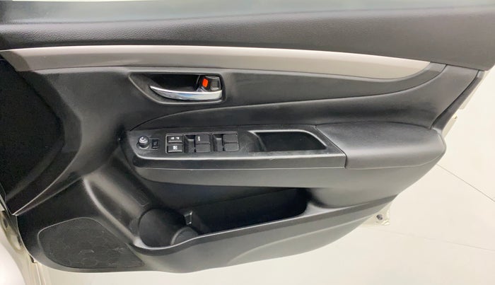 2016 Maruti Ciaz ZXI+ RS, Petrol, Manual, 38,997 km, Driver Side Door Panels Control