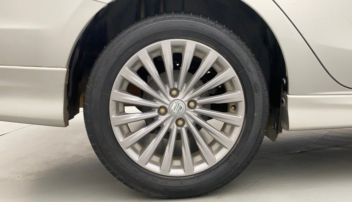 2016 Maruti Ciaz ZXI+ RS, Petrol, Manual, 38,997 km, Right Rear Wheel