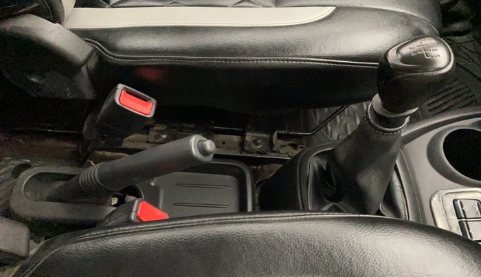 2017 Datsun Redi Go S, Petrol, Manual, 90,530 km, Gear Lever