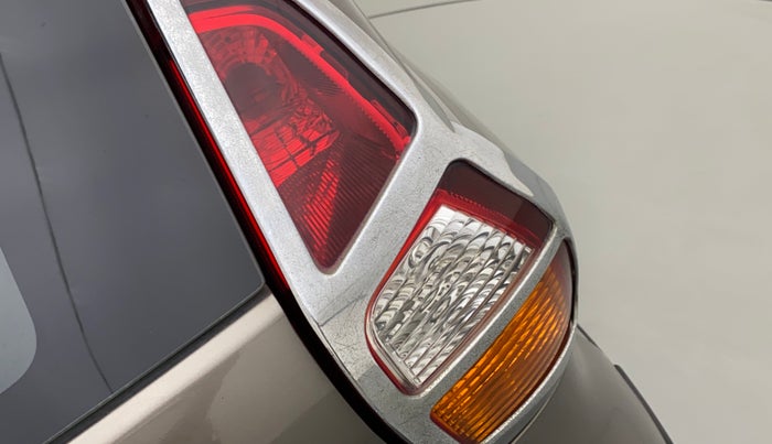 2017 Datsun Redi Go S, Petrol, Manual, 90,530 km, Right tail light - Reverse gear light not functional