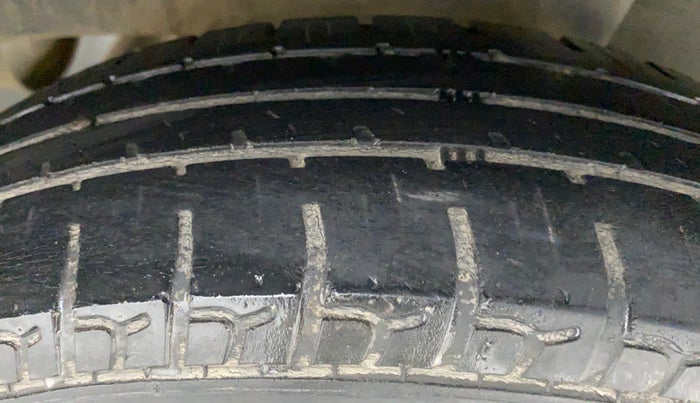 2017 Datsun Redi Go S, Petrol, Manual, 90,530 km, Left Rear Tyre Tread