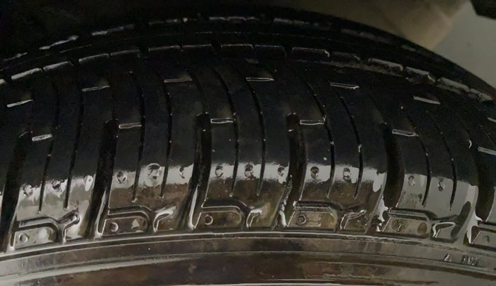 2013 Hyundai i20 ASTA 1.2, Petrol, Manual, 63,998 km, Left Rear Tyre Tread