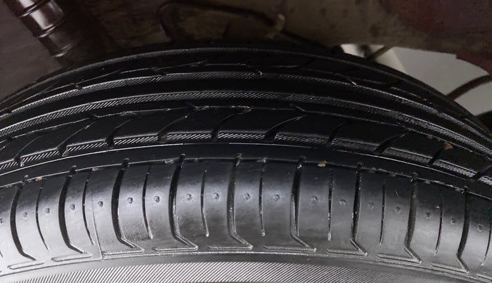 2014 Nissan Micra Active XL, Petrol, Manual, 39,841 km, Right Rear Tyre Tread