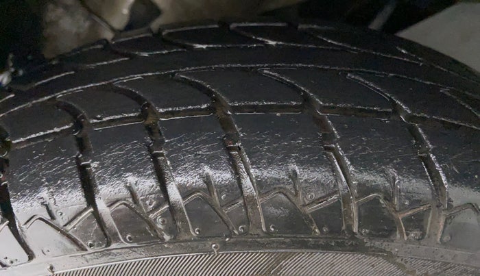 2016 Maruti Wagon R 1.0 LXI, Petrol, Manual, 14,438 km, Left Rear Tyre Tread