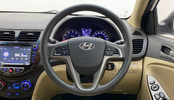 2017 Hyundai Verna 1.6 VTVT SX AT, Petrol, Automatic, 22,523 km, Steering Wheel Close Up