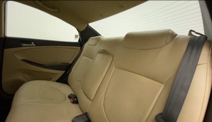 2017 Hyundai Verna 1.6 VTVT SX AT, Petrol, Automatic, 22,523 km, Right Side Rear Door Cabin